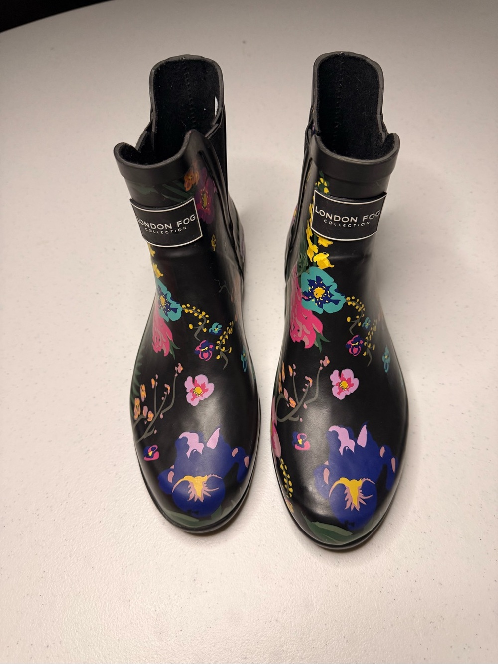 London Fog Piccadilly Floral Rain Boots Women’s Size 9 Black Ankle Chelsea Boots